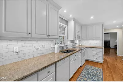 417 Crescent Court, Raleigh, NC 27609 - Photo 14