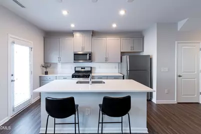 804 Oak Center Drive, Raleigh, NC 27610 - Photo 8