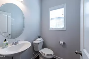 804 Oak Center Dr, Raleigh, NC 27610 - Photo 10