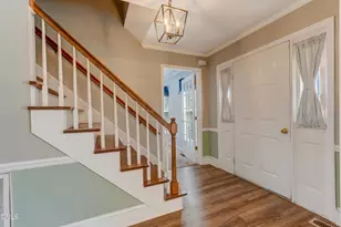 1915 Woodhue Dr, Burlington, NC 27215 - Photo 2