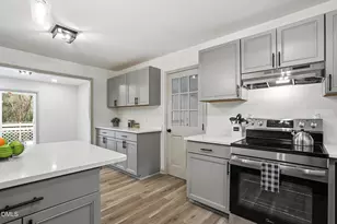 5112 Laurie Dr, Raleigh, NC 27606 - Photo 12