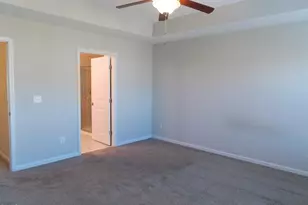 509 N Tunstall Ave, Apex, NC 27502 - Photo 8