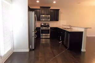 509 N Tunstall Ave, Apex, NC 27502 - Photo 4