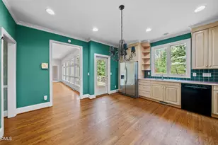 2908 Fairview Rd, Raleigh, NC 27608 - Photo 14