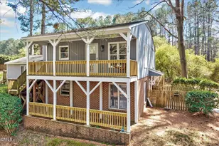 150 Carmichael Ct, Cary, NC 27511 - Photo 2