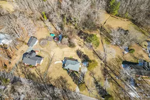 95 Windsor St, Goldston, NC 27252 - Photo 6