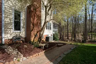 828 Reading Cir, Raleigh, NC 27615 - Photo 6