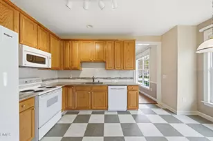 428 Sawgrass Hill Ct, Cary, NC 27519 - Photo 8