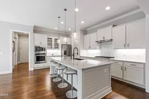 116 Crestview Rd, Raleigh, NC 27609 - Photo 14