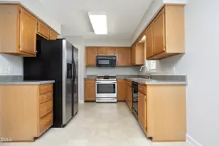 2310 Wood Duck Dr, Graham, NC 27253 - Photo 12