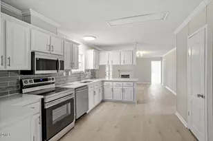 190 Pickett Cir, Vass, NC 28394 - Photo 8