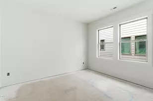 701 Mildred Oaks Ct, Cary, NC 27519 - Photo 12