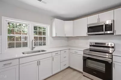 604 E Townsend Street, Dunn, NC 28334 - Photo 12