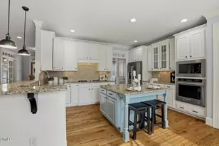 525 Wanderview Ln, Holly Springs, NC 27540 - Photo 10