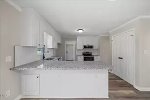 209 Hunters Farm Dr, Raleigh, NC 27603 - Photo 14