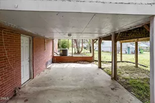 2000 Waters Dr, Raleigh, NC 27610 - Photo 18