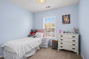 8211 Rhiannon Rd, Raleigh, NC 27613 - Photo 16