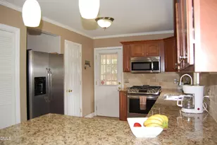 1517 Oakdale Cir, Henderson, NC 27536 - Photo 14