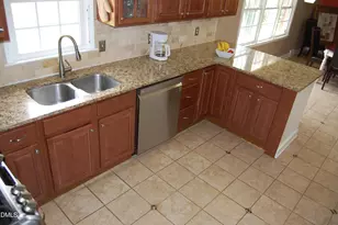 1517 Oakdale Cir, Henderson, NC 27536 - Photo 16