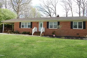 1517 Oakdale Cir, Henderson, NC 27536 - Photo 2