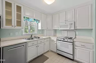 1429 Falls Church Rd, Raleigh, NC 27609 - Photo 26