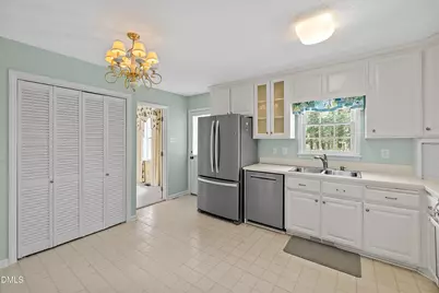 1429 Falls Church Road, Raleigh, NC 27609 - Photo 24