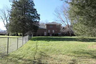 5330 Foxlair Rd, Chapel Hill, NC 27516 - Photo 40