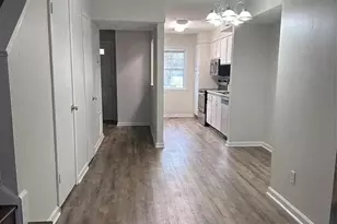 110 Kingsbury Dr, Chapel Hill, NC 27514 - Photo 2