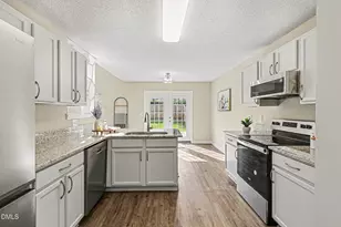 9904 Treymore Dr, Raleigh, NC 27617 - Photo 10