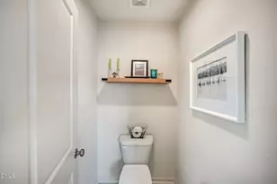 902 Green Ash Ln, Cary, NC 27513 - Photo 28