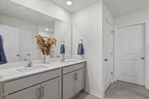 97 Long Mdw Ln, Fuquay Varina, NC 27526 - Photo 20