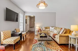 203 Cobblestone Dr, Chapel Hill, NC 27516 - Photo 14