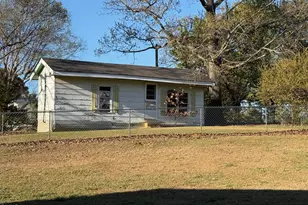 3032 Federal Rd, Benson, NC 27504 - Photo 8