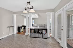 101 Strathburgh Ln, Cary, NC 27518 - Photo 14