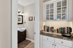 101 Strathburgh Ln, Cary, NC 27518 - Photo 12