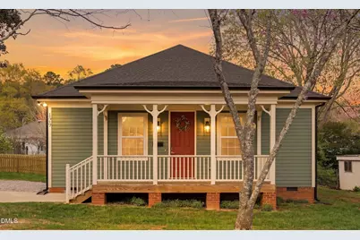 129 E Chestnut Avenue, Wake Forest, NC 27587 - Photo 1