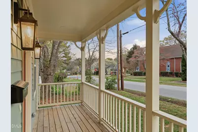 129 E Chestnut Avenue, Wake Forest, NC 27587 - Photo 4