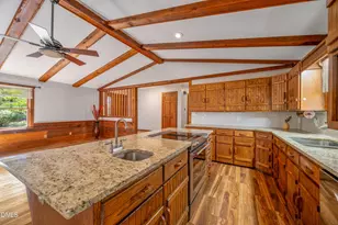 433 Holly Oak Ct, Fuquay Varina, NC 27526 - Photo 2