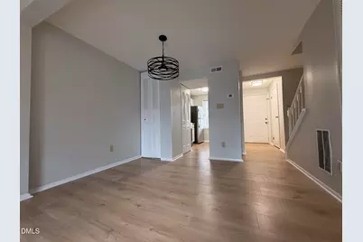 7721 Kingsberry Court, Raleigh, NC 27615 - Photo 8