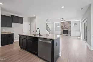 262 Day Lily St, Selma, NC 27576 - Photo 10