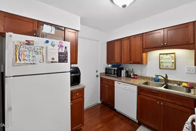 220 Elizabeth Street #Apt A15, Chapel Hill, NC 27514 - Photo 6