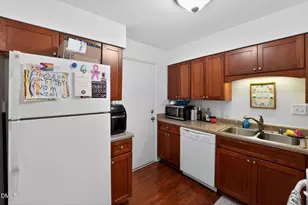 220 Elizabeth St, Chapel Hill, NC 27514 - Photo 6