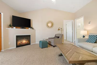 2511 Huntscroft Lane #303, Raleigh, NC 27617 - Photo 2