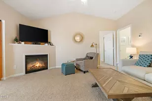 2511 Huntscroft Ln, Raleigh, NC 27617 - Photo 2