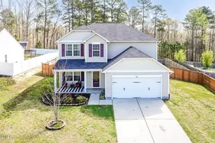 820 Pitch Pine Dr, Creedmoor, NC 27522 - Photo 2