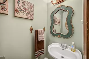 309 W Divine St, Dunn, NC 28334 - Photo 26