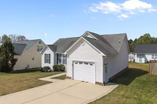 7121 Missionary Ridge Dr, Raleigh, NC 27610 - Photo 2