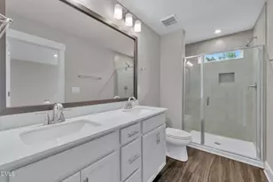 1110 Blackthorn Ln, Durham, NC 27703 - Photo 18