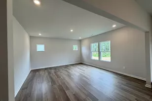 180 Buckthorn Dr, Youngsville, NC 27596 - Photo 4