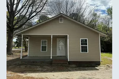 300 S Gardner Avenue, Kenly, NC 27542 - Photo 1